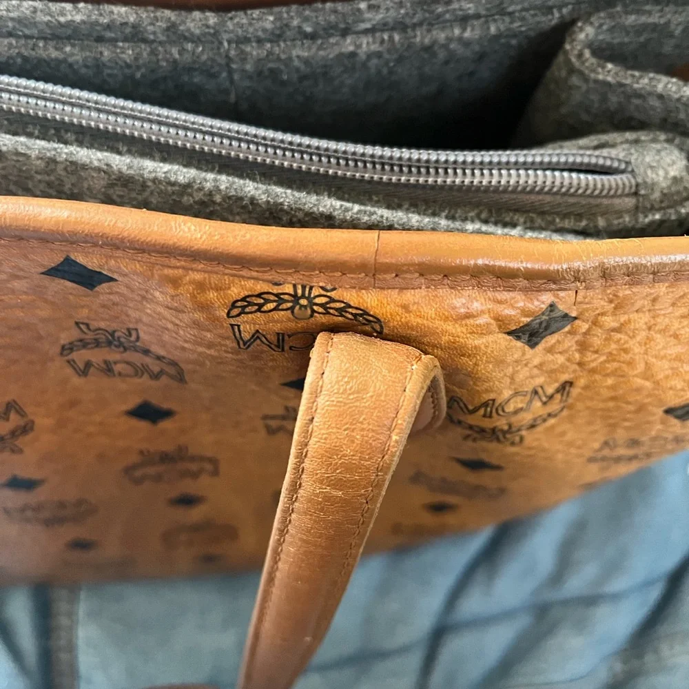 2 for Authentic MCM Cognac Visetos Tote and  new felt organizer - Picture 6 of 16